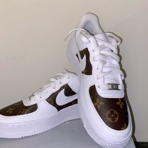 ONEtwelves Louis Vuitton “classic brown” custom AF1